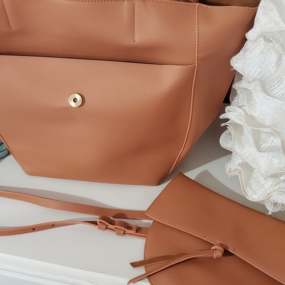 NWOT- Anthropolgy Celeste Tote - Picture 7 of 9